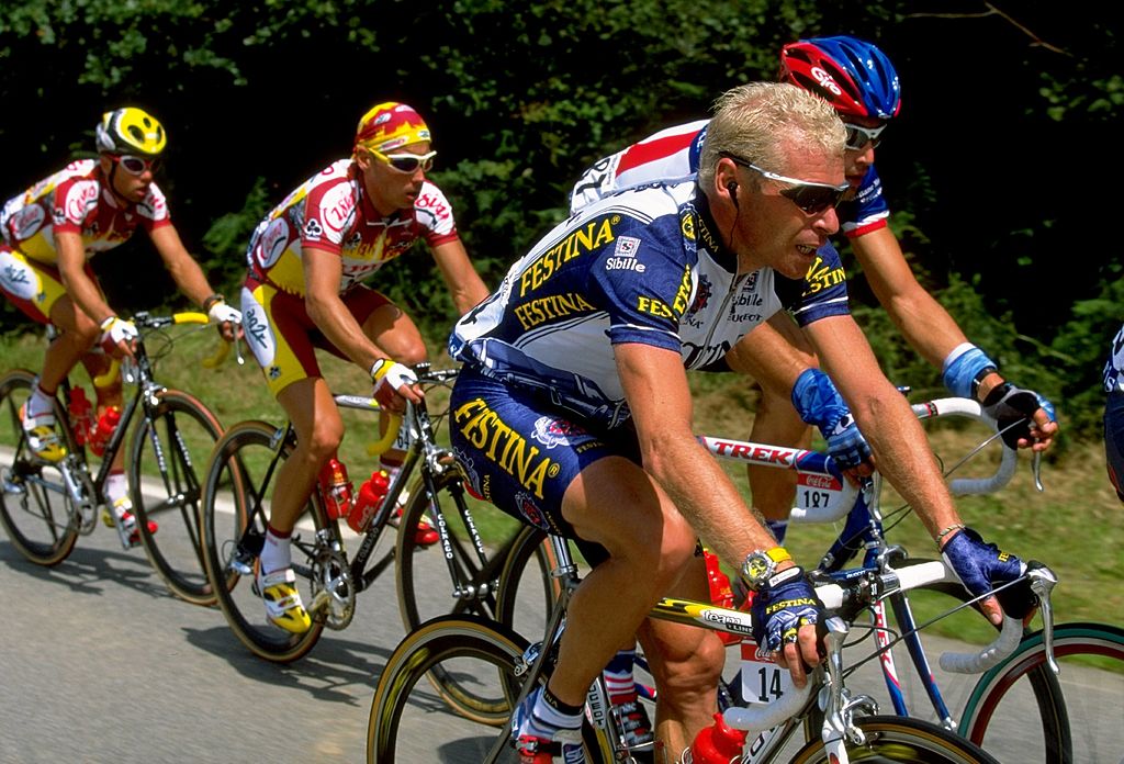 www.cyclingnews.com
