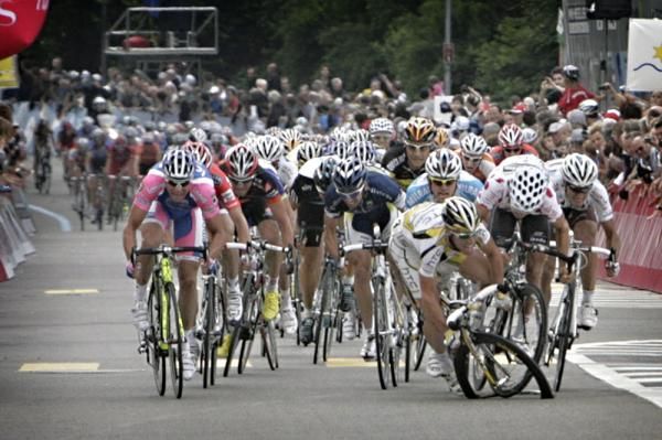 www.cyclingnews.com