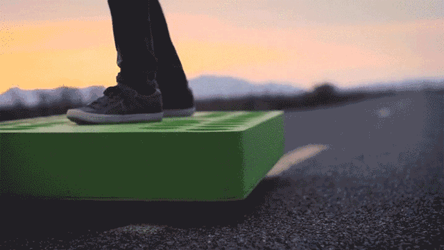 hoverboard-arcaboard.gif