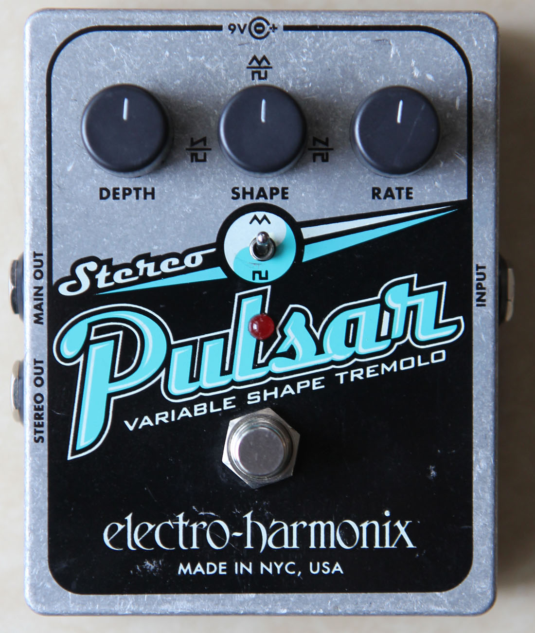 electro-harmonix-stereo-pulsar-500119.jpg