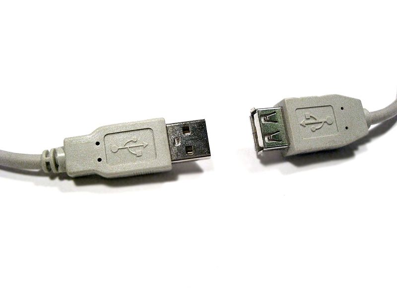 800px-Male_and_Female_USB_Connectors.jpg