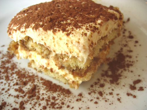 tiramisu-is-the-popular-italian-cake-that-picks-you-up-when-you-bite-it.jpg