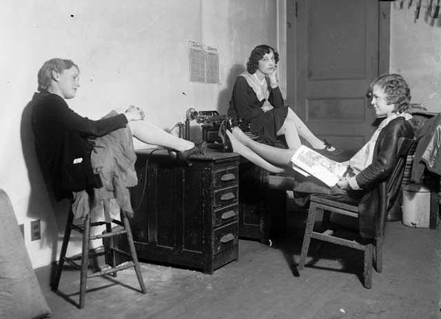 DPL_Three_Women_at_desk_c._1920-30-35_00186828.JPG