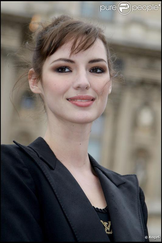 ze speciale louise bourgoin - Page 2