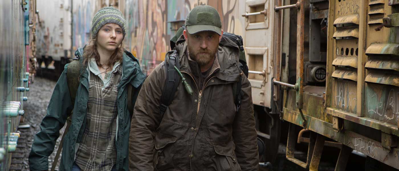 Thomasin Harcourt McKenzie and Ben Foster in Leave No Trace